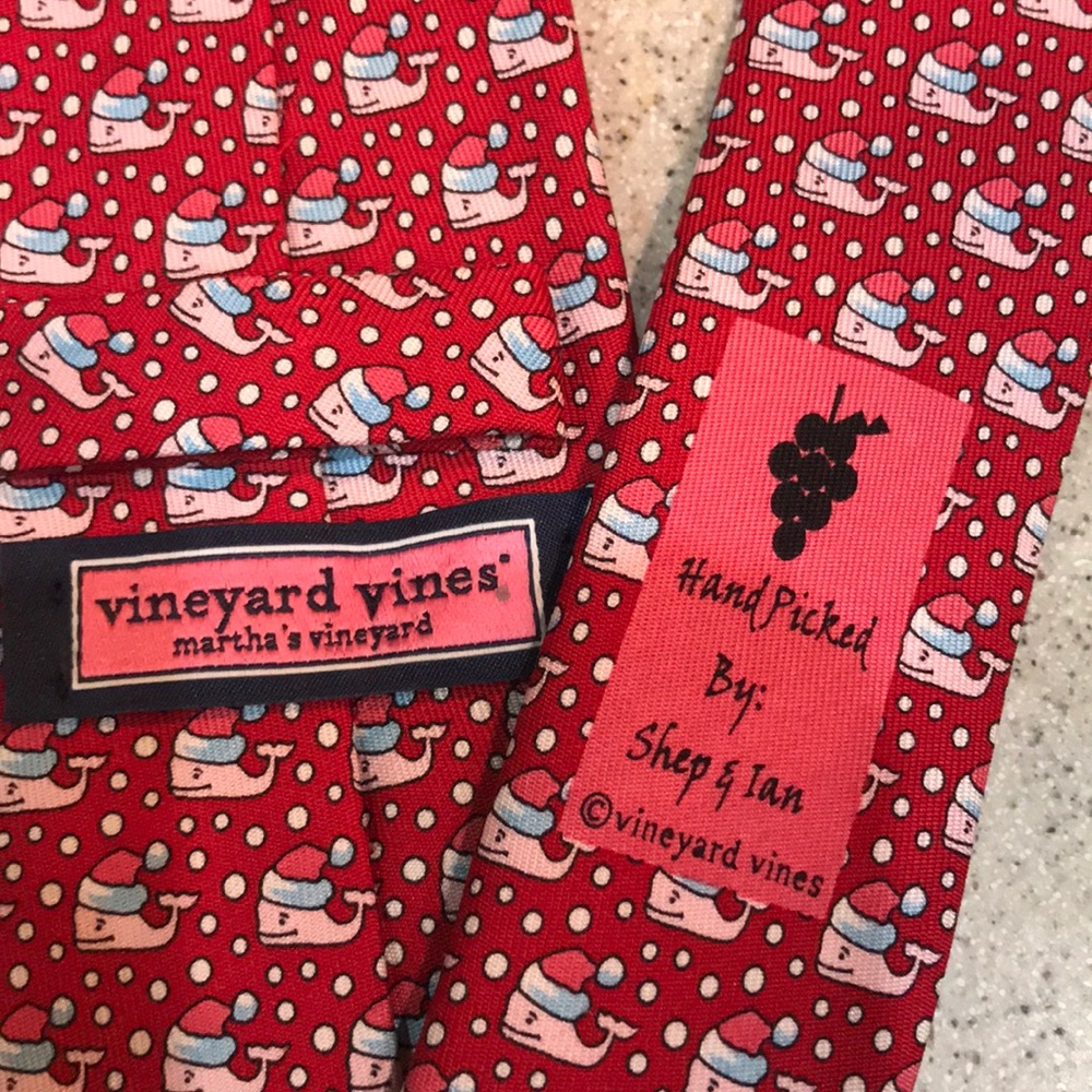 Vineyard Vines Boys Silk Tie Santa Whale Red NWT